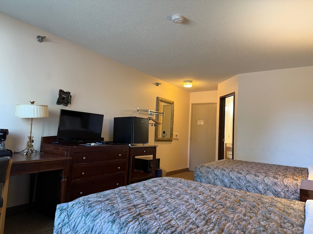 Basic Double Room photo 2