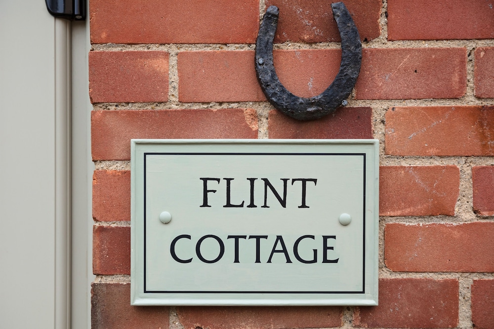 Flint photo 3