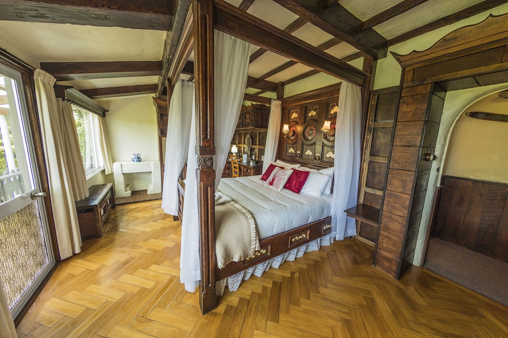 Honeymoon Suite photo 1