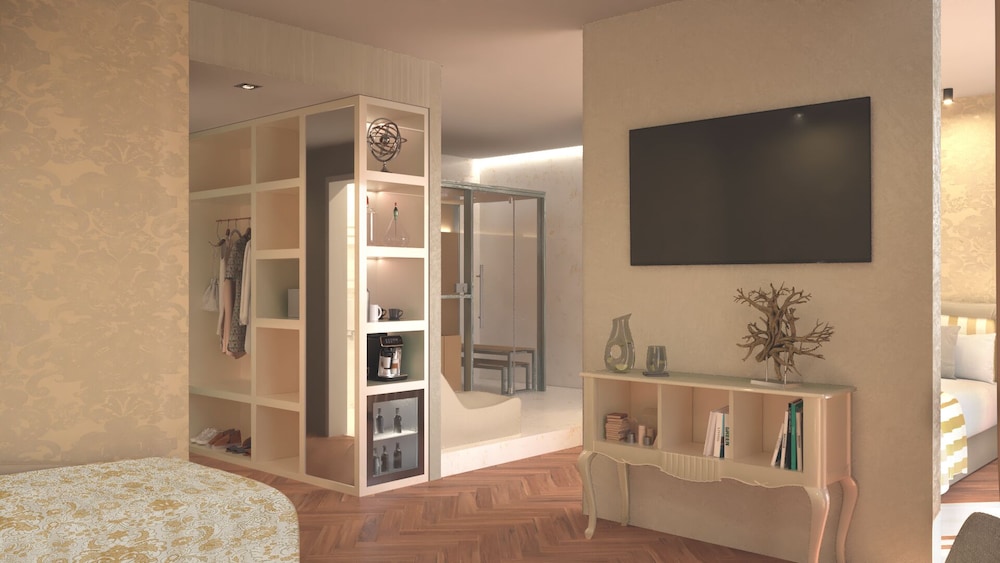 Suite (Spa) photo 2