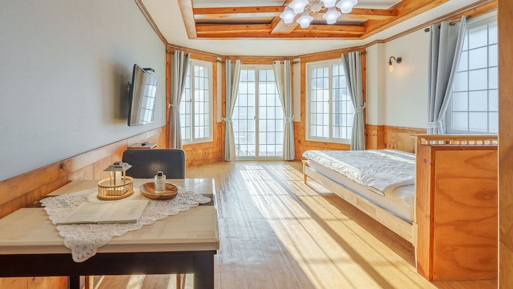 Basic Room, 1 Bedroom (room 201(Pet))