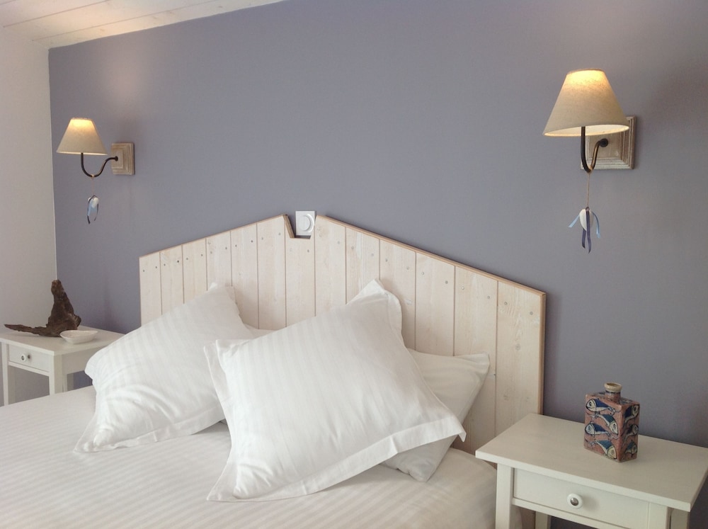 Double Room, Ground Floor (Bleu) photo 1