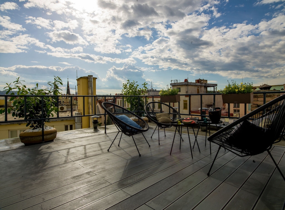 Apartment thumbnail 6