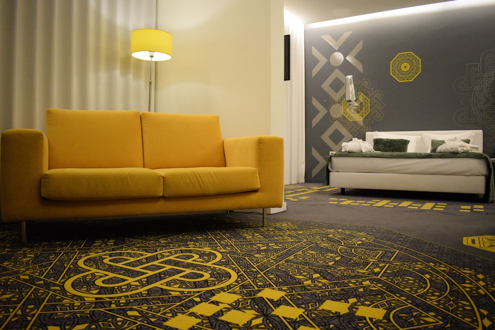 Deluxe Suite