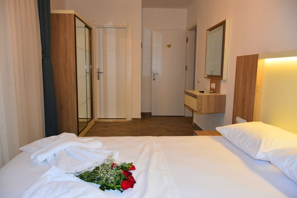 Standard Double Room - Photo 4
