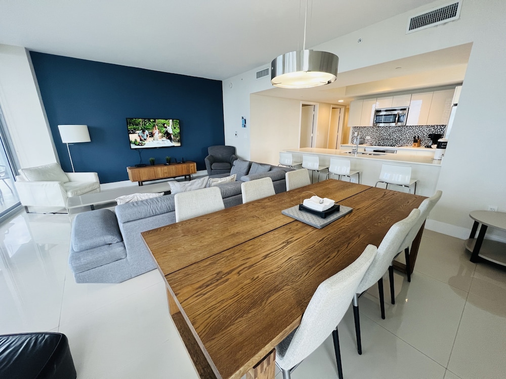 Deluxe Apartment, 3 Bedrooms, Canal View