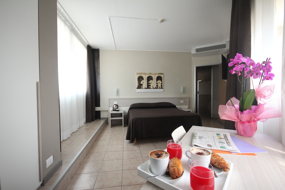 Quadruple Room - Photo 3