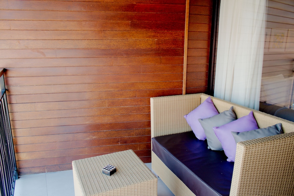 Deluxe Room, Balcony photo 2