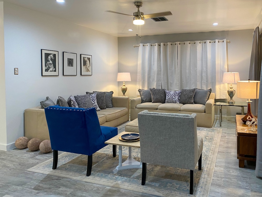 Rm 17 | The Desiree Bungalow