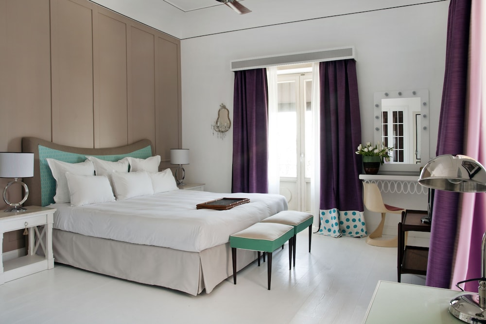 Suite, Sea View