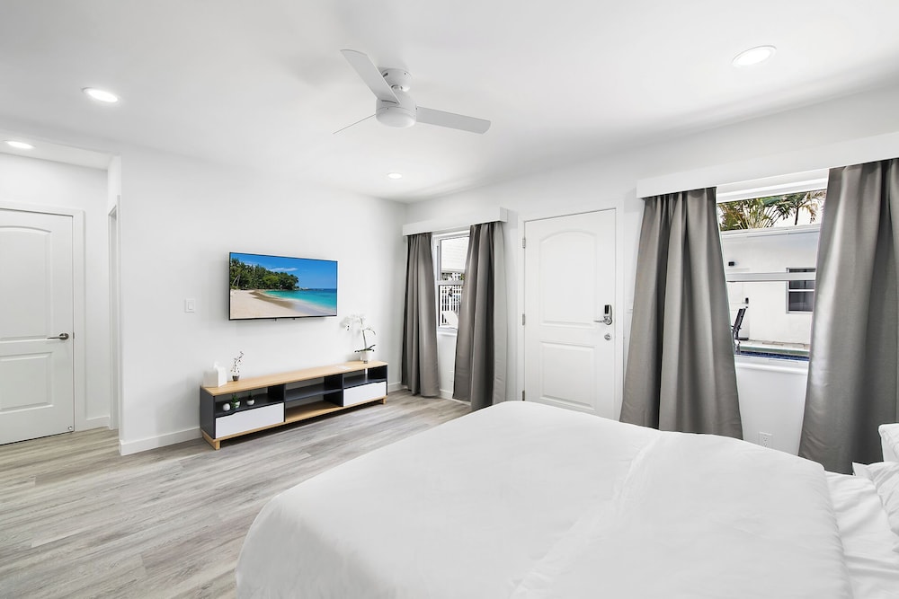 Deluxe Studio photo 2
