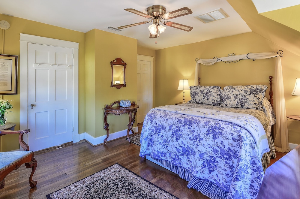 The Thomas Jefferson Room photo 2