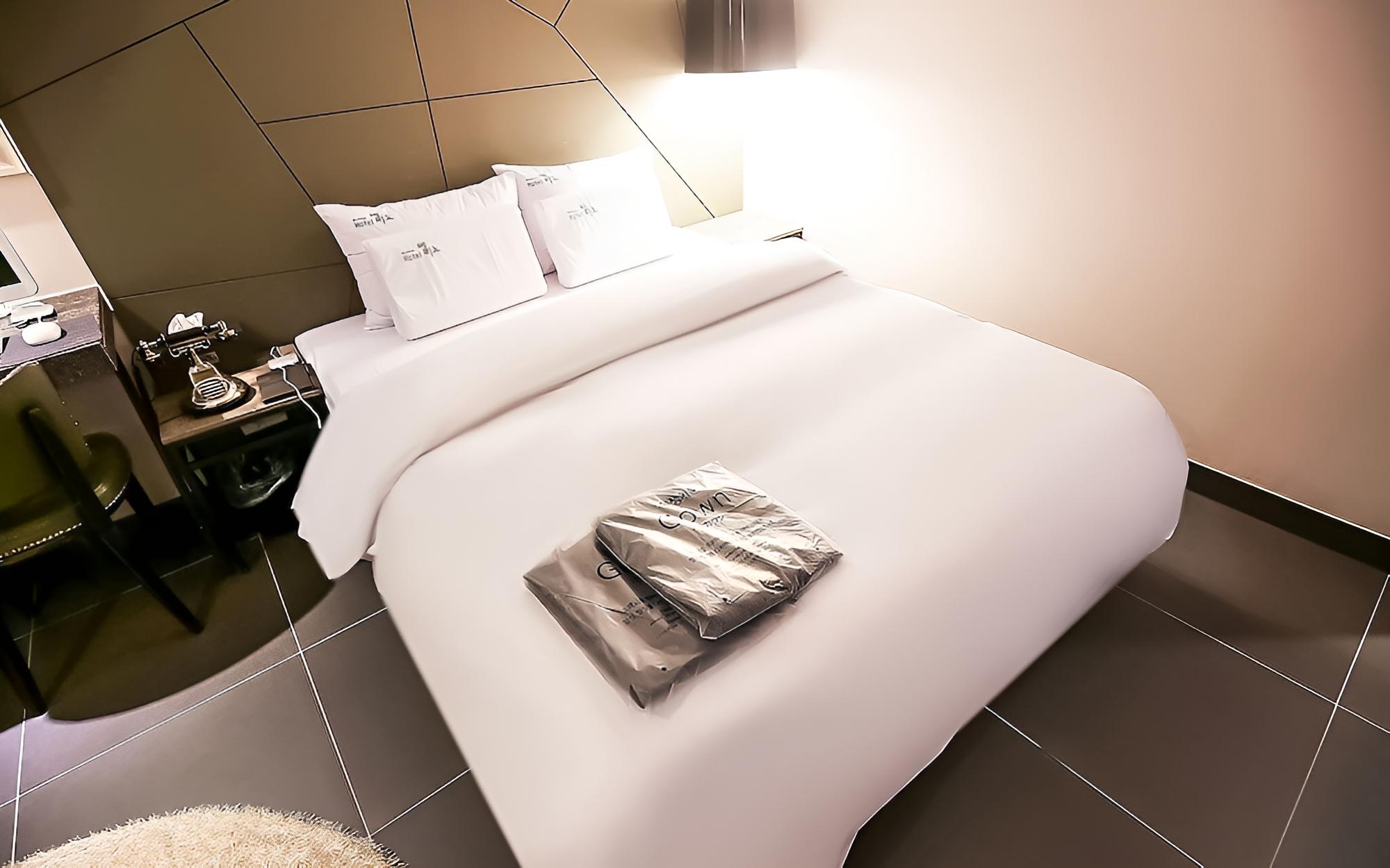 Room (Deluxe (up to KRW 5000 discount when ) - Photo 23