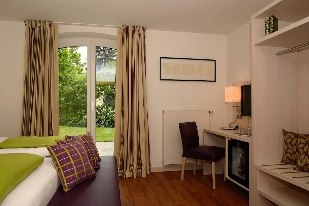 Single Room, 1 King Bed photo 1
