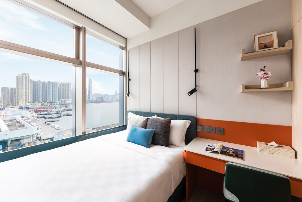 Harbour/Sea View One Bedroom photo 3