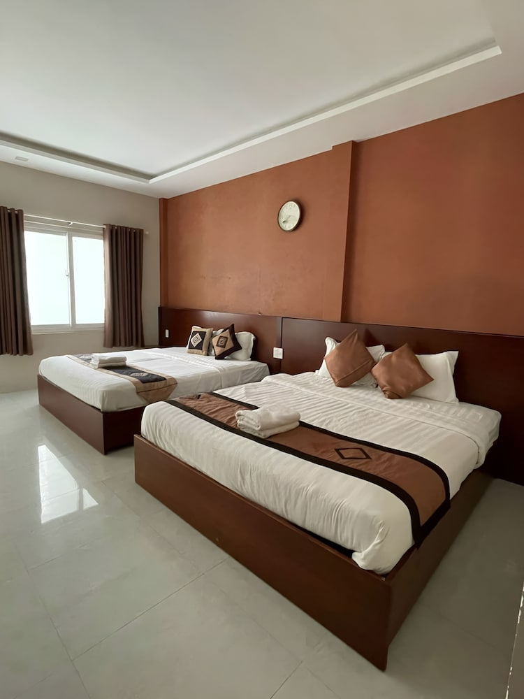 Economy Double Room, Balcony, Garden View