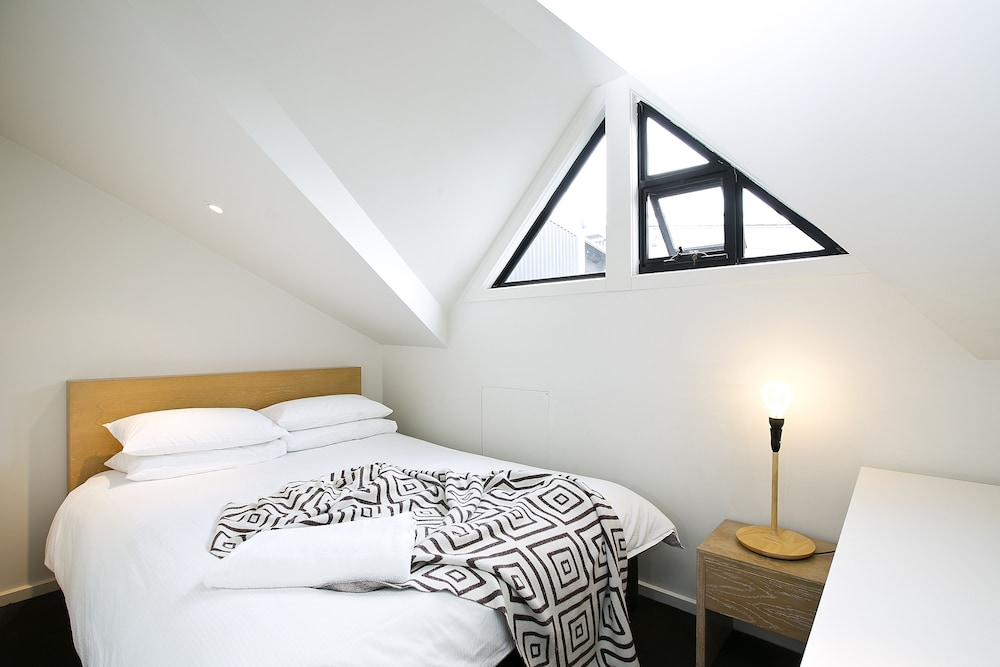 3 Bedroom Apartment with Balcony Spa photo 2