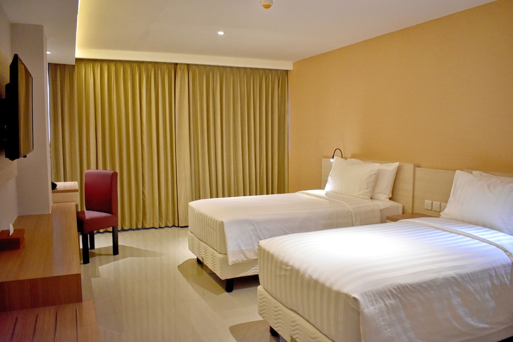 Deluxe Twin Room photo 2