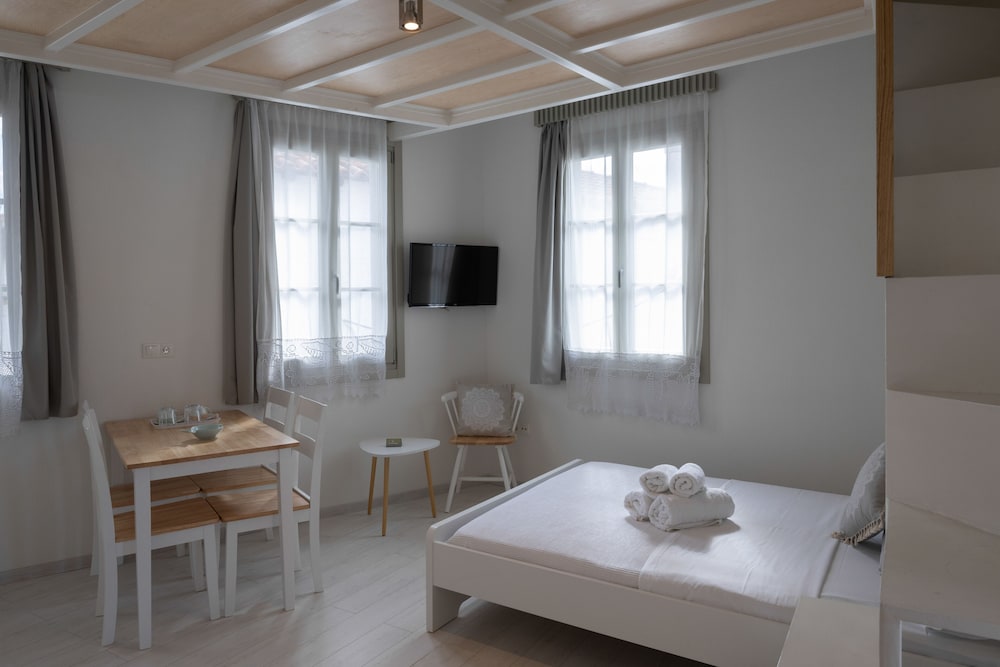 Family Studio Suite