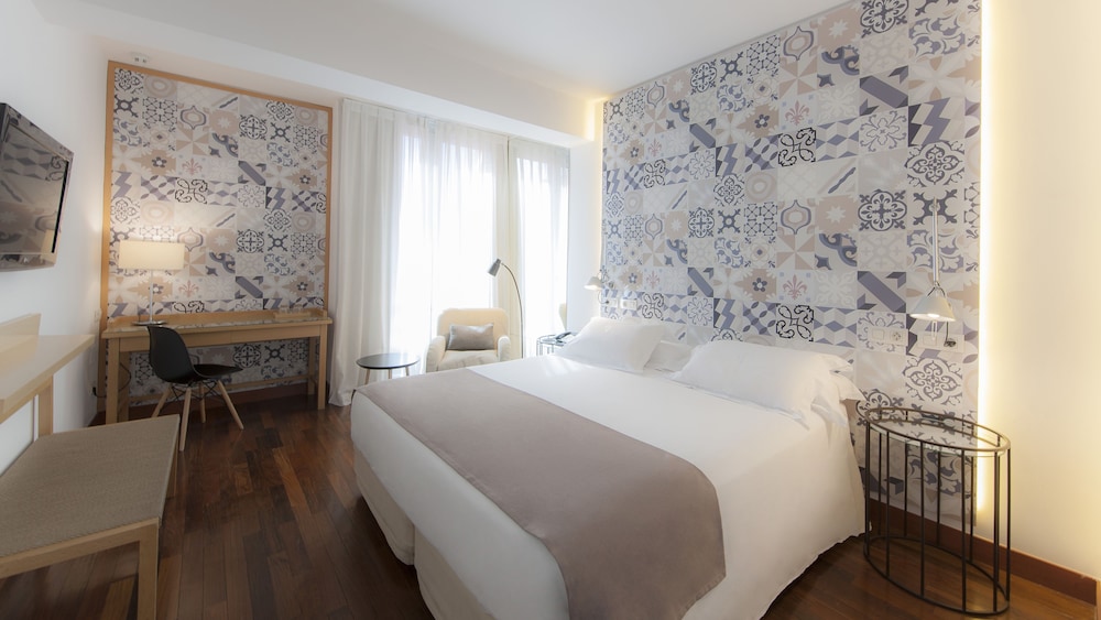 Basic Single Room