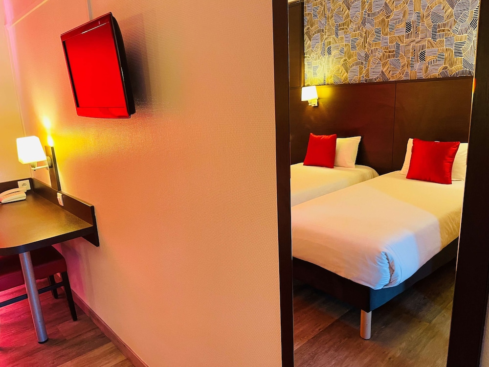 Standard Room, 2 Twin Beds - Photo 2