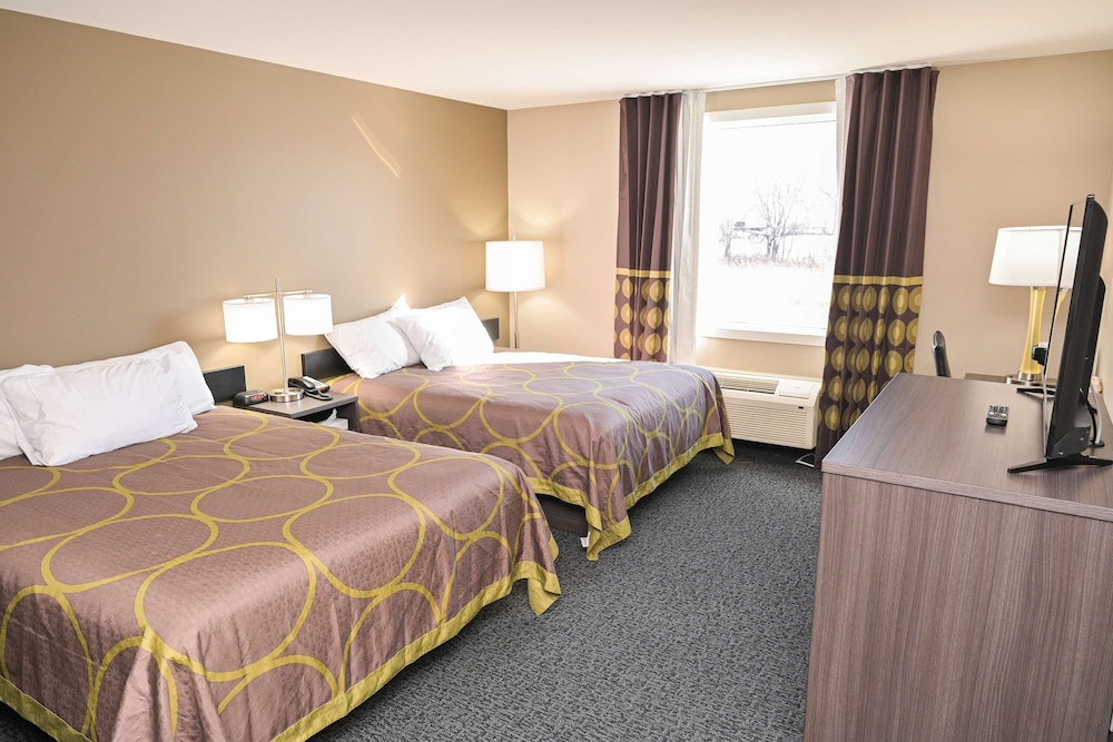 Room, 2 Queen Beds, Non Smoking - Photo 6
