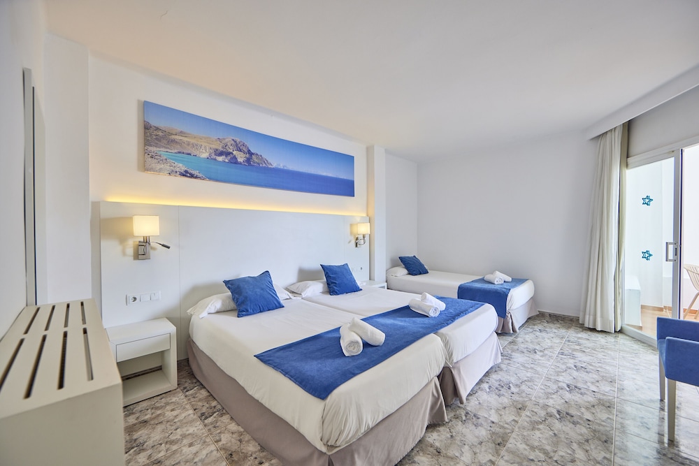 Habitación Triple (2 Adultos + 1 Niño)