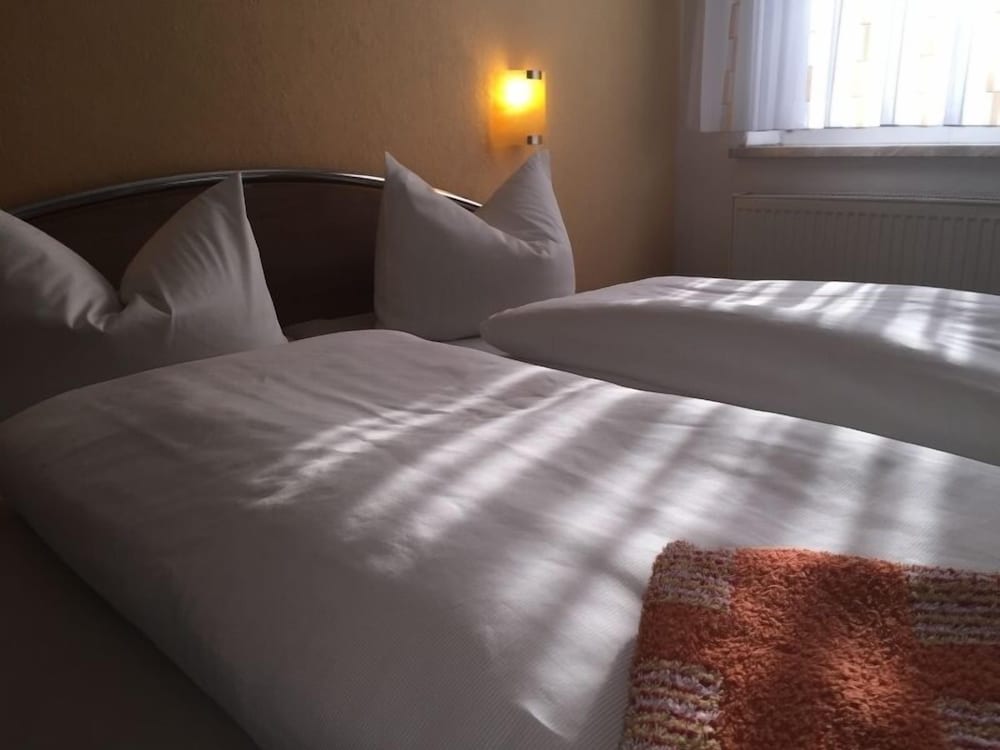Double Room (mit Schlafsessel) photo 3