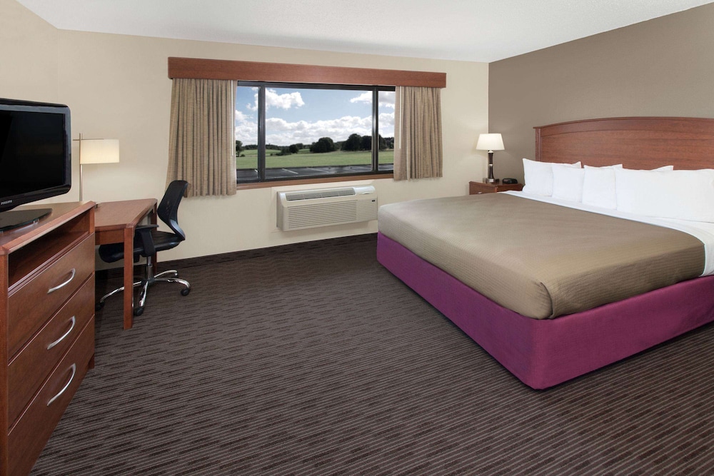 Suite, Multiple Beds, Non Smoking (Two-Bedroom Suite) photo 1