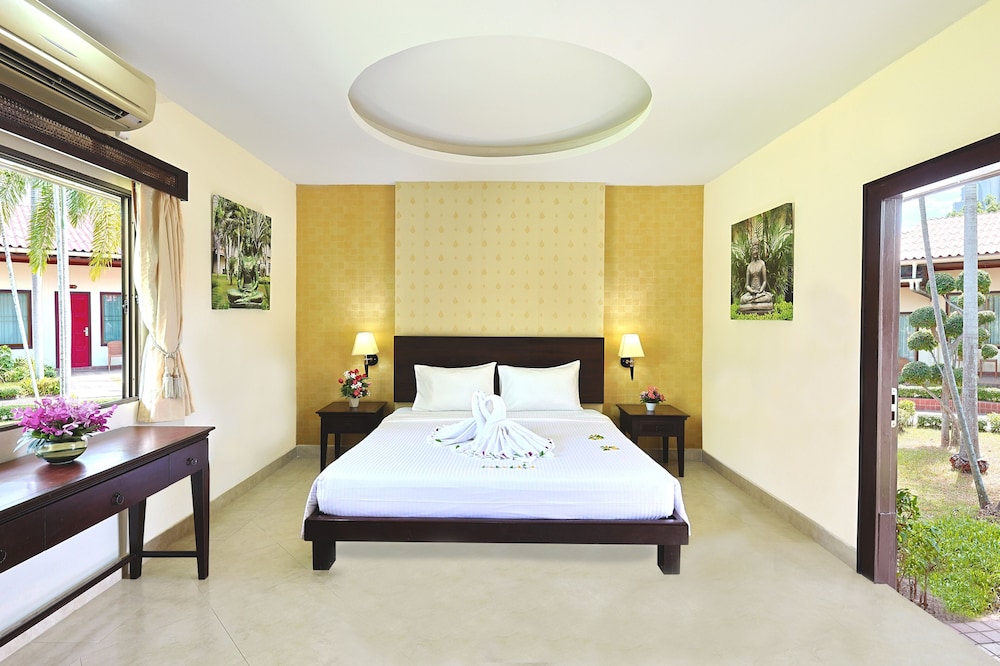 Deluxe Bungalow - Photo 1