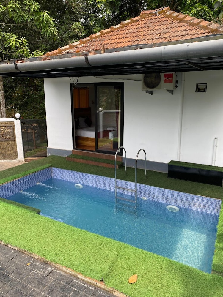 Cottage, 1 King Bed, Private Pool, Mountain View