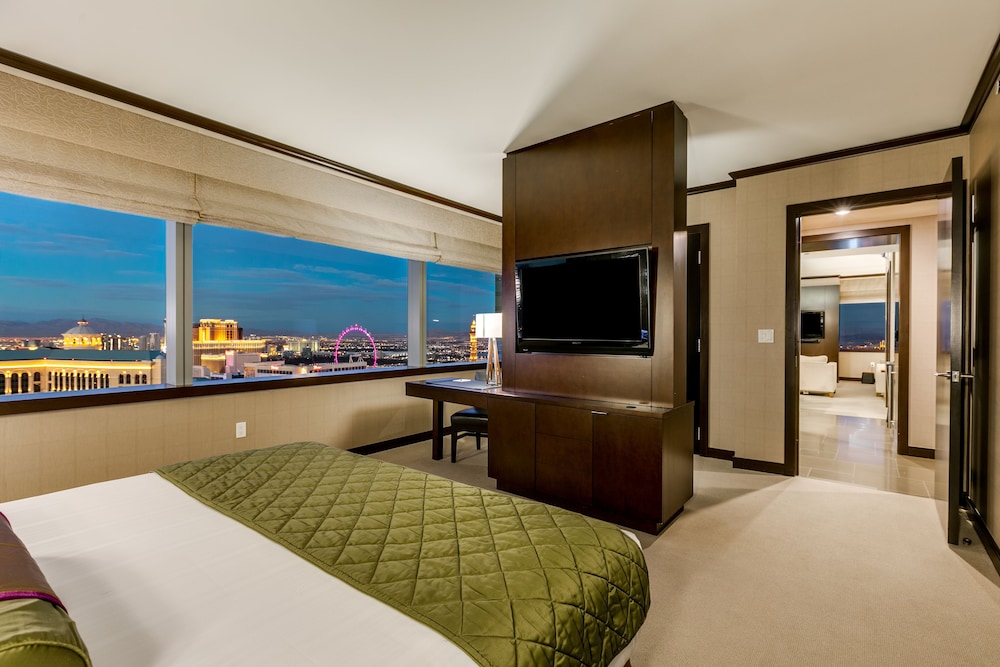 BELLAGIO FOUNTAIN VIEW SUITE (2BR) - 48th Floor photo 2