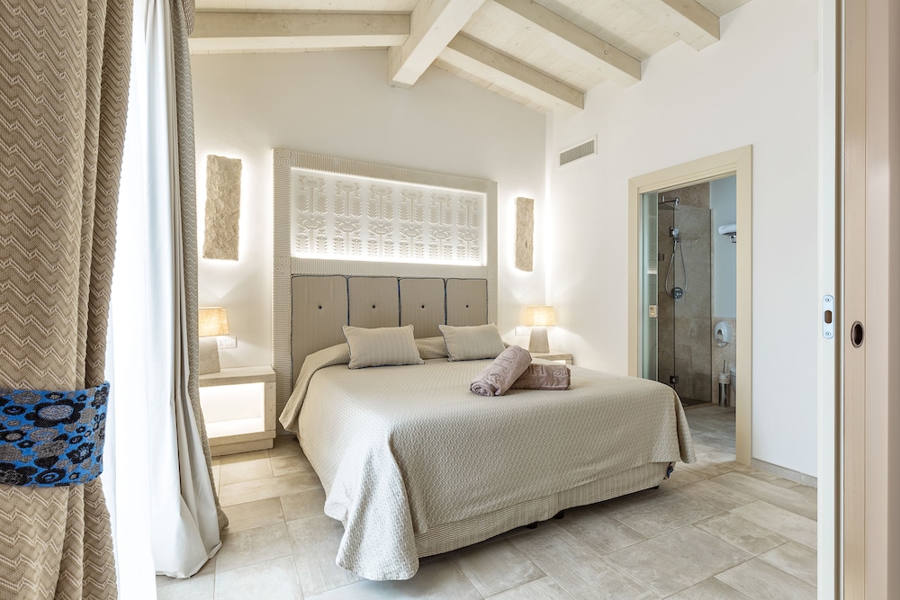 Suite, Multiple Beds - Photo 1