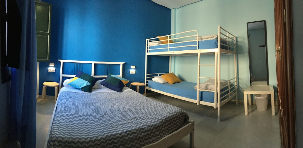 Habitación Cuádruple, Baño Privado