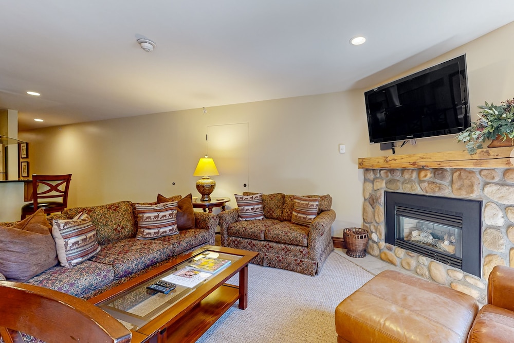 Condo, 1 Bedroom (Mountain View)