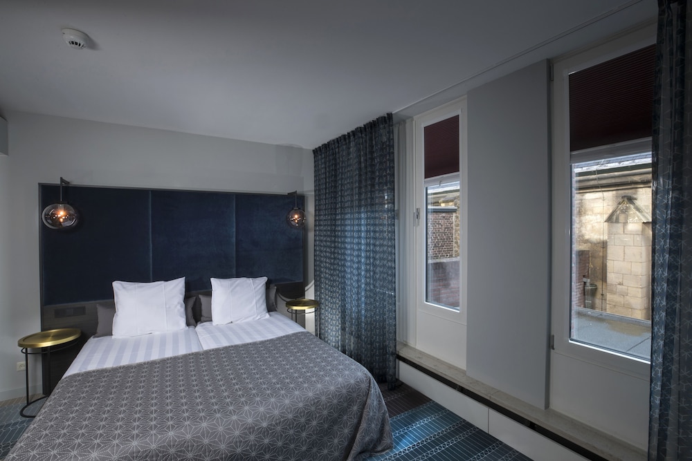 Deluxe Room - Photo 4