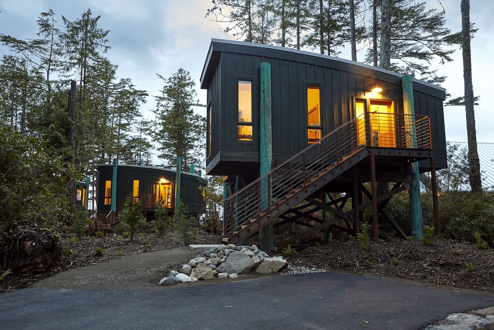 Signature Tree House, 1 Queen Bed with Sofa bed, Partial Ocean View photo 1