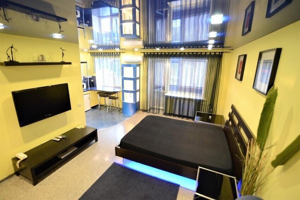 Studio (A-9) photo 1