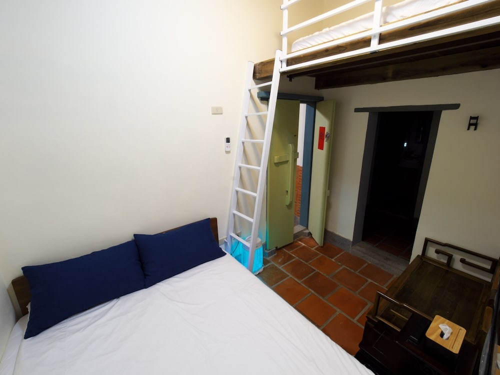 Standard Triple Room (A) photo 3