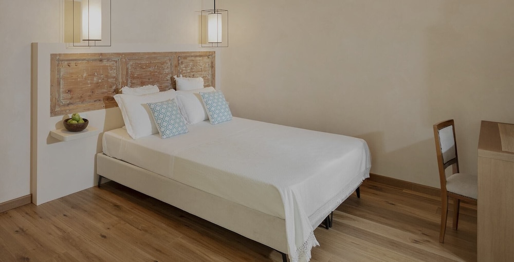 Superior Double Room, Partial Sea View (Santa Lucia)