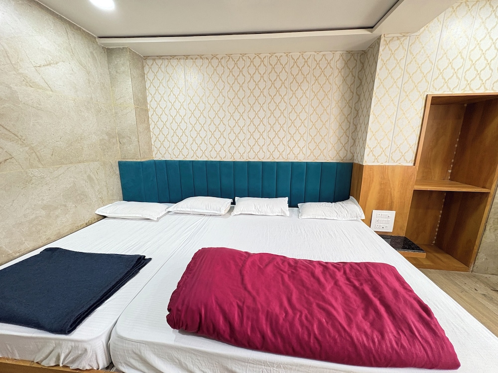 Deluxe Quadruple Room, City View photo 2