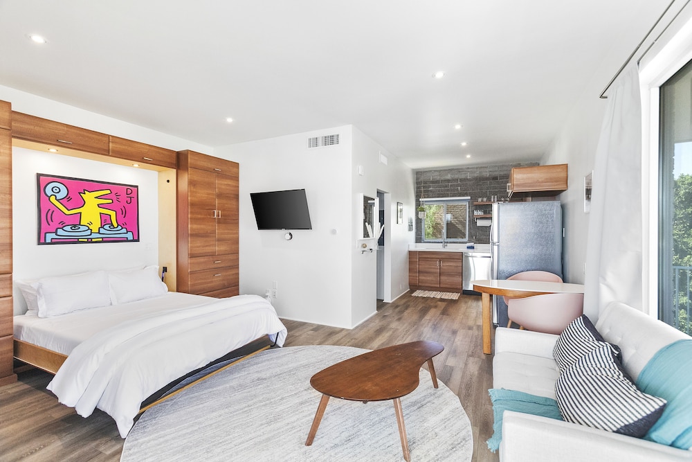 Luxury Studio Suite