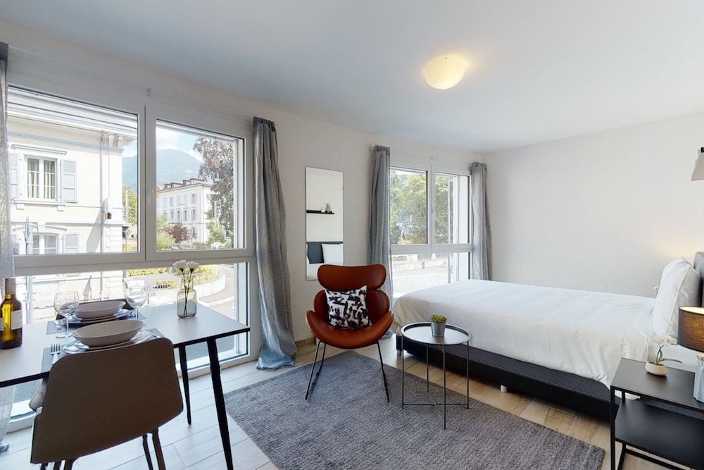 Basic Studio, 1 Queen Bed