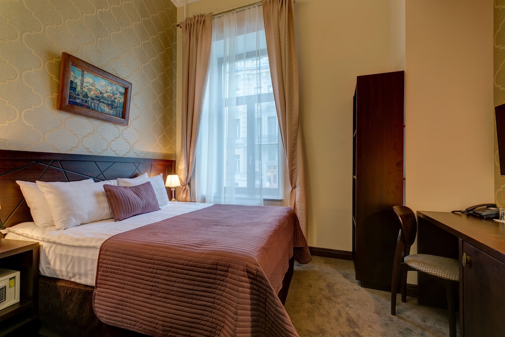 Standard Double Room photo 3