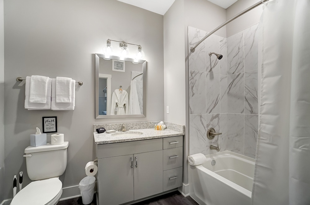 Opulent Corner 2BR Near OSU w Garage Parking, Zdjęcie 13