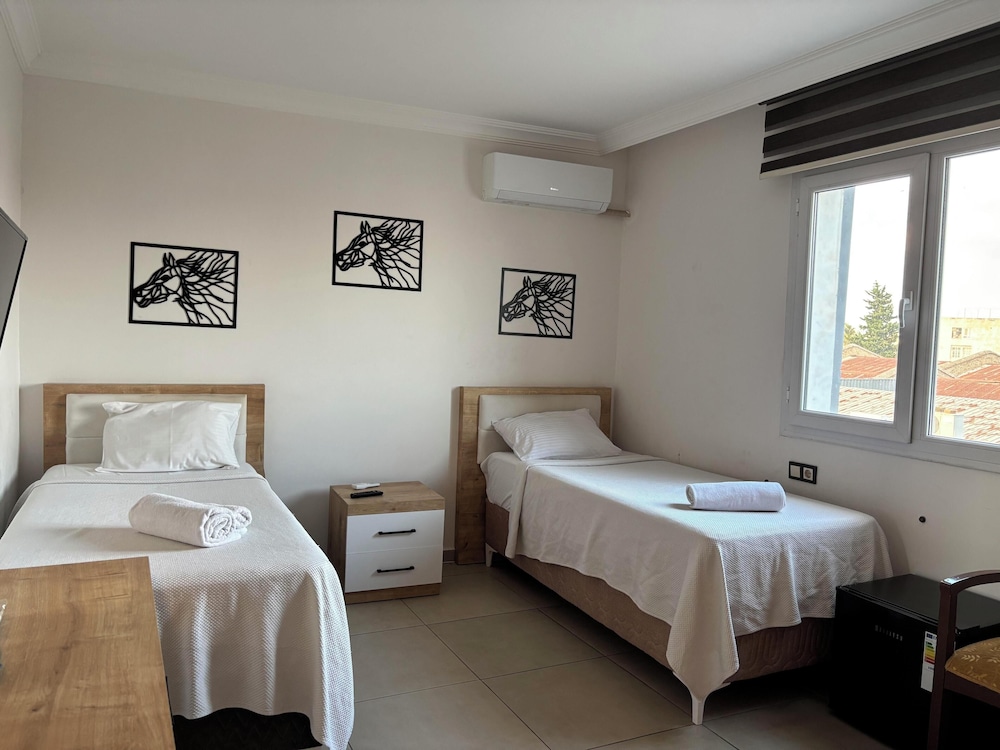 City Twin Room photo 2