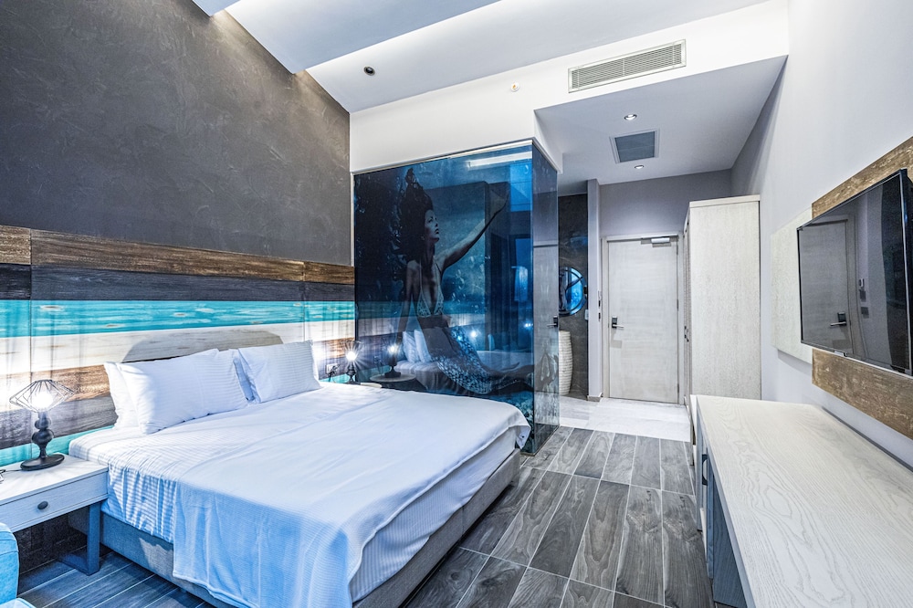 Economy room