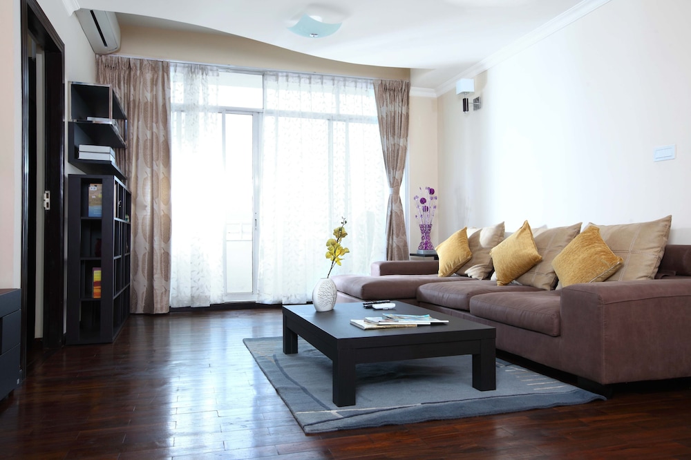 Luxury Apartment, 2 Bedrooms, Kitchen, City View
