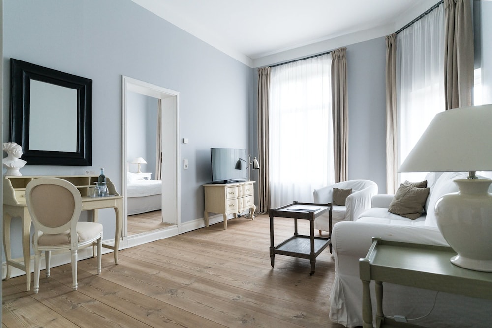 Junior Suite - Photo 7