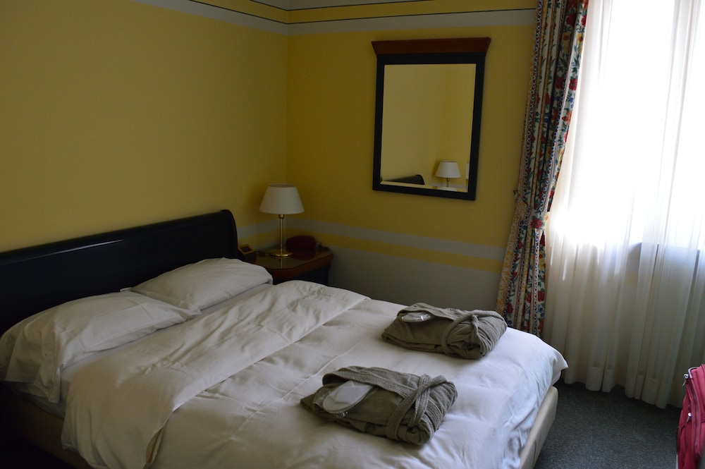 Single Room photo 2